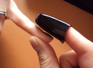 Nail art con magnete: come realizzarla in pochissimi passaggi