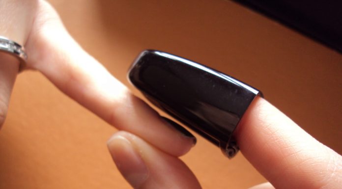 Nail art con magnete: come realizzarla in pochissimi passaggi