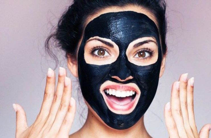 Tutte pazze per la Black Mask: cos’è e dove acquistarla