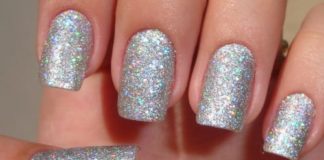 Nail art glitterata: i consigli per realizzarla perfettamente