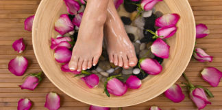 Coccole e bellezza per i piedi, anche in inverno pedicure inverno