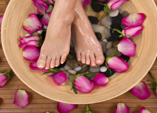 Coccole e bellezza per i piedi, anche in inverno pedicure inverno