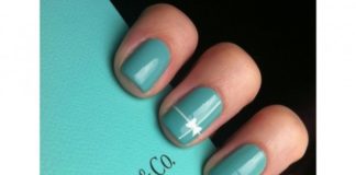 Nail art Tiffany&Co: il tutorial per realizzarla