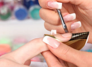 SOS unghia sollevata: cosa fare per evitare il problema