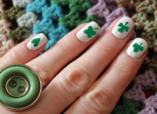 Venerdì 17: tempo di nail art portafortuna nail art portafortuna