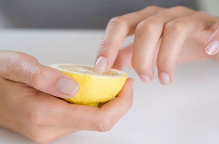 Unghie gialle: cause e rimedi fai da te unghie gialle