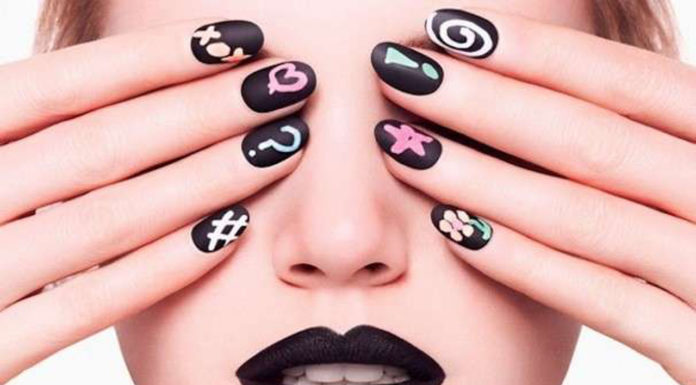 Unghie finte: come avere mani perfette in pochi minuti unghie finte