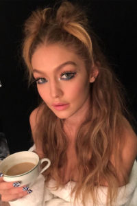 gigi hadid bambina dello spazio